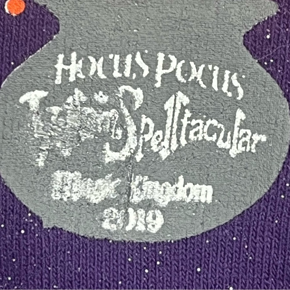 Disney Spirit Jersey Hocus Pocus Sz XS Purple Sparkly Oversized Villanspell - Picture 9 of 16